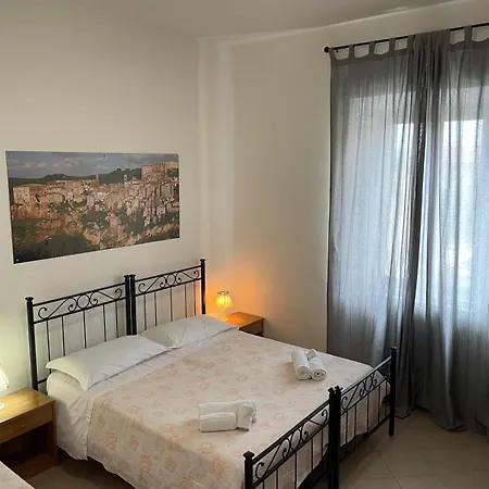 Residenza Gens Petilia - Nuova Gestione Hotel Pitigliano
