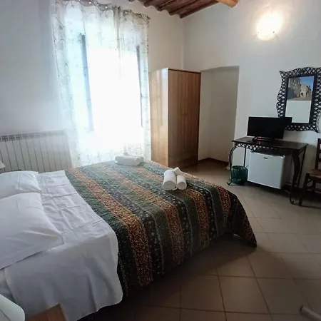 Hotel Residenza Gens Petilia - Nuova Gestione Pitigliano