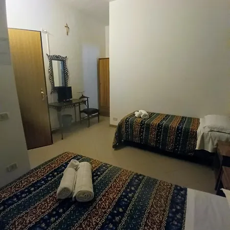 Residenza Gens Petilia - Nuova Gestione Pitigliano