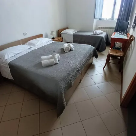 Hotel Residenza Gens Petilia - Nuova Gestione 3*