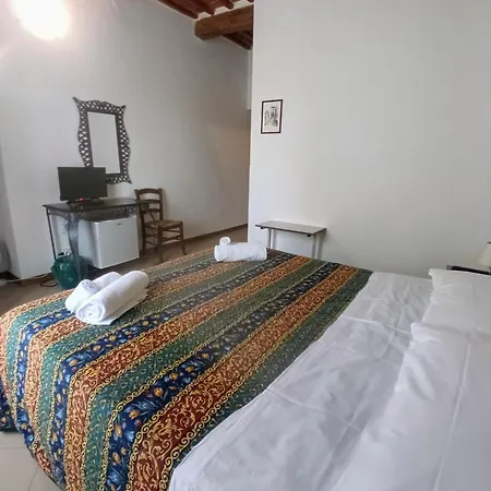 Residenza Gens Petilia - Nuova Gestione 3* Pitigliano