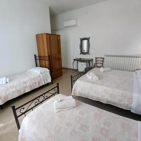 Residenza Gens Petilia - Nuova Gestione 3* Pitigliano
