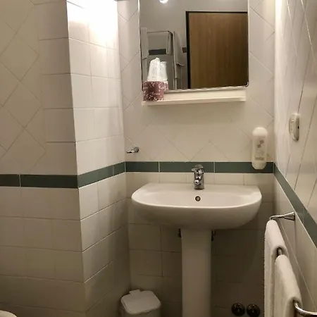 Residenza Gens Petilia - Nuova Gestione Hotel Pitigliano